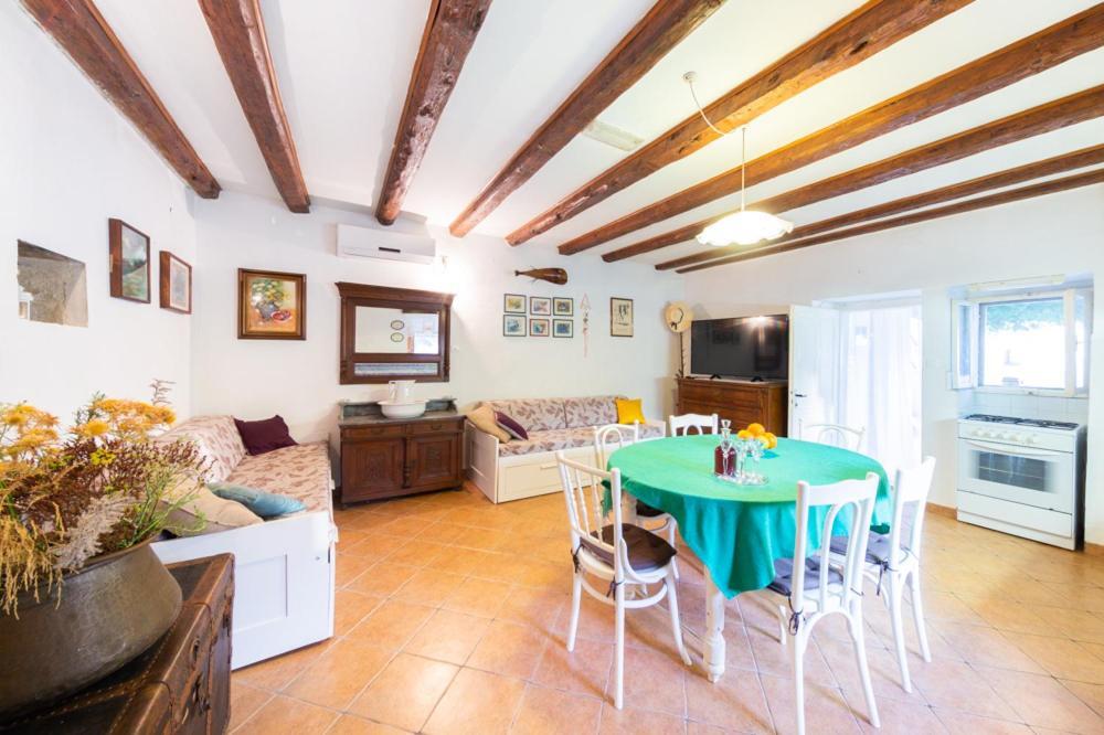 Holiday Home Burba Komiža المظهر الخارجي الصورة