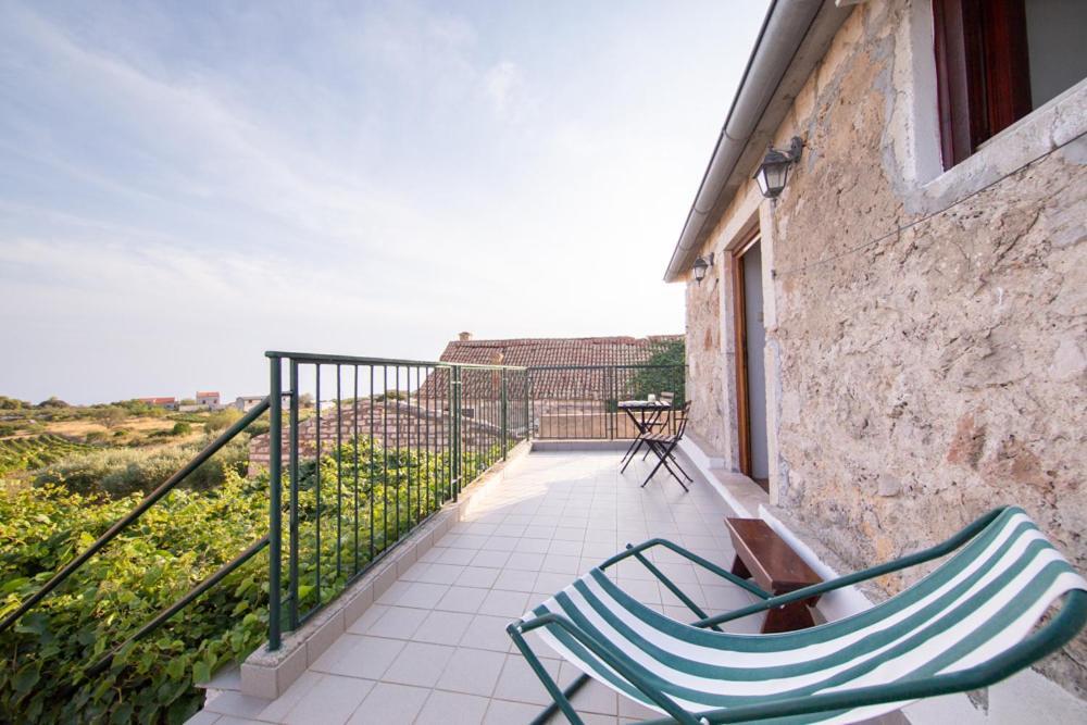 Holiday Home Burba Komiža المظهر الخارجي الصورة