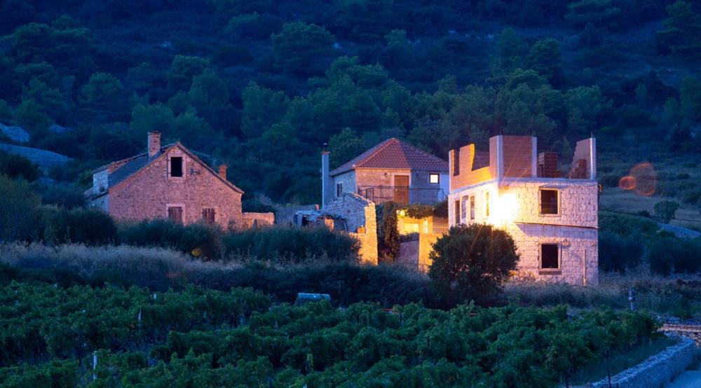 Holiday Home Burba Komiža المظهر الخارجي الصورة