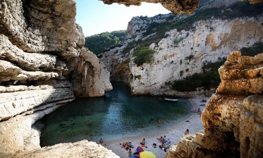 Holiday Home Burba Komiža المظهر الخارجي الصورة